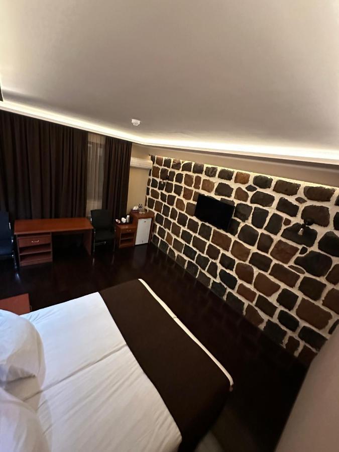 Your Home Ереван Екстериор снимка